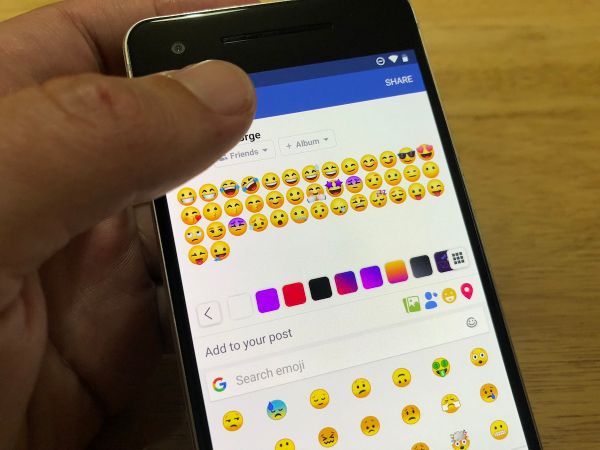 Facebook Testing New Emoji Designs