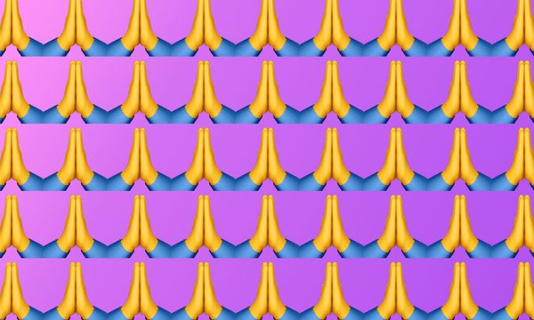 What Does The 🙏 Folded Hands Emoji Mean? [Emojiology]