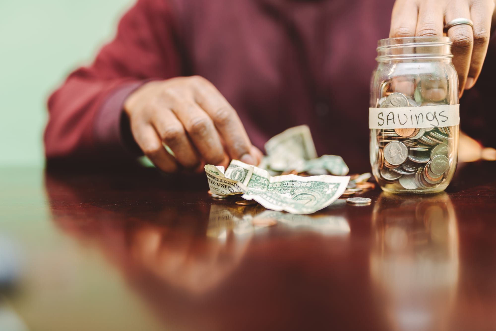 How Ordinary People Build Wealth in Their 30s (Without Luck)