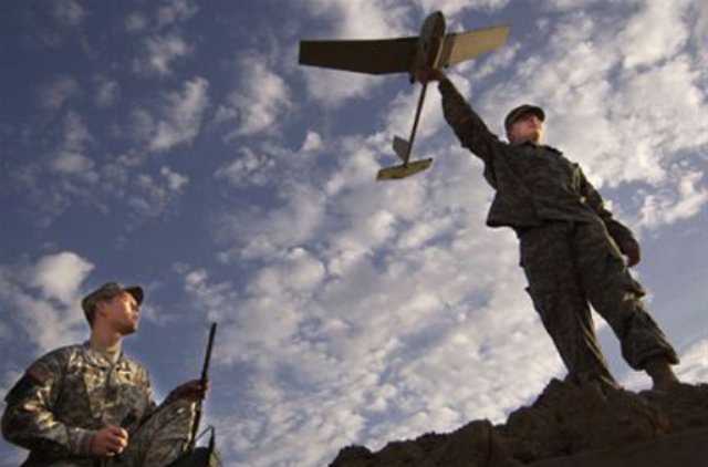 UAS_Raven_soliderlaunch