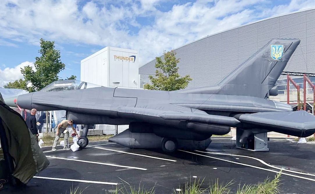 Inflatable Ukrainian F-16 Decoy Emerges at Defense Show