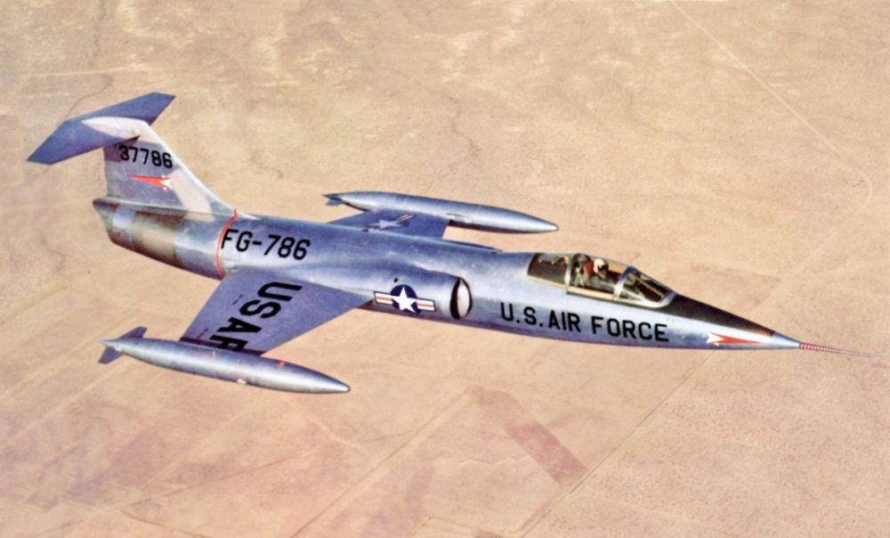 Should the F104 Starfighter Have Been the USAF's Air Superiority Fighter in Vietnam?