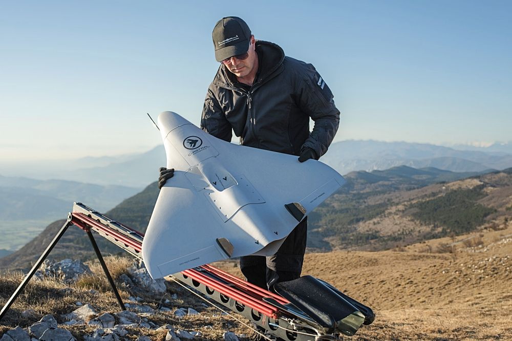 C-Astral Aerospace and Auterion Unveil Stealthy MWT (Medi Wing Tactical) Delivery Drone