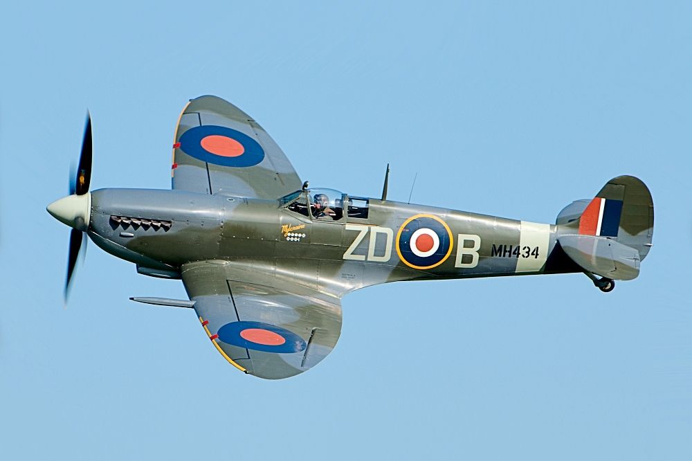 The Plane With the Most Dangerous Wing in the World