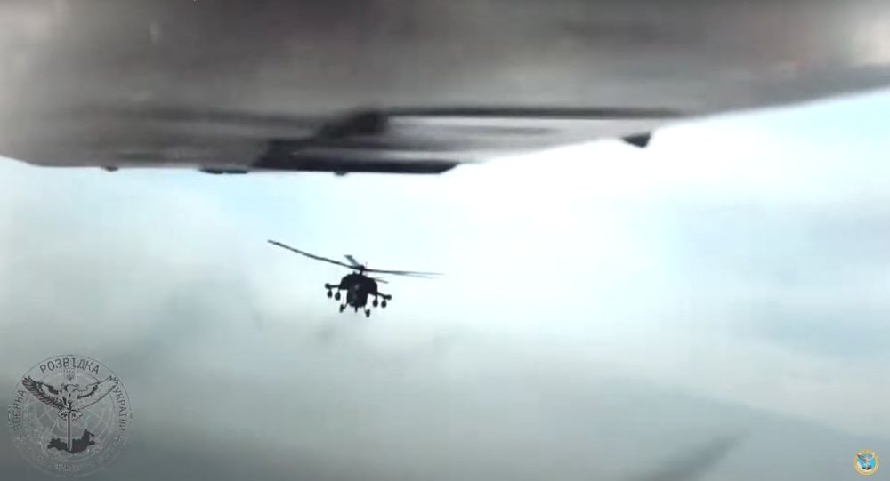 Ukrainian Drone Escapes from Two Russian Helicopters and One Aircraft