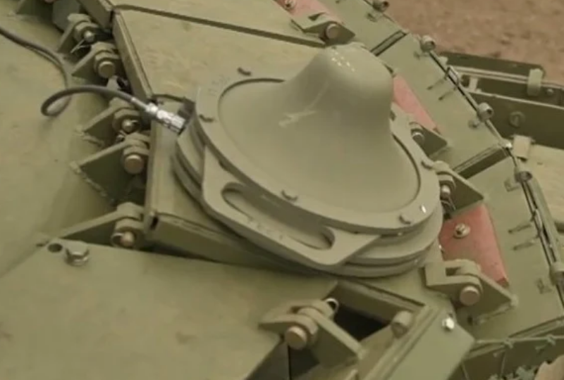 Russian Tanks Receive New Counter-Drone Electronic Warfare System