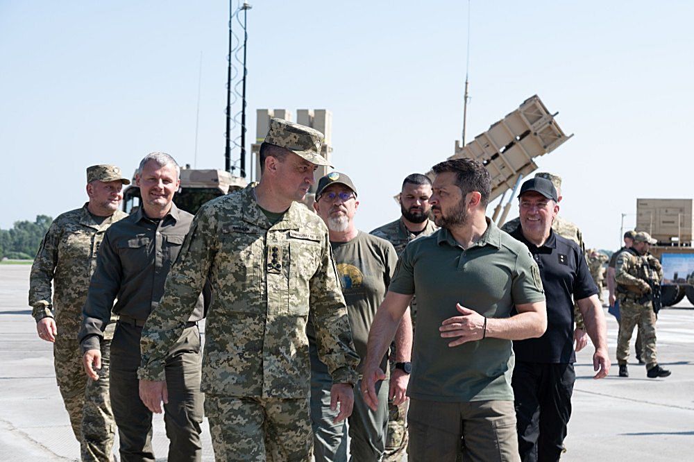 Ukraine to Produce 30,000 Long-Range Drones in 2025 - Volodymyr Zelenskyy