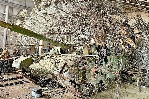 Ukraine Copies Russia’s 'Dandelion' Tank Armour