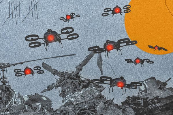 Electromagnetic Weapon Zaps Drone Swarm in Seconds