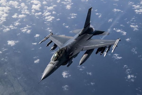 AI-Operated Fighter Jet will Fly US Air Force Secretary in a Test of Military's Future Drone Warplanes