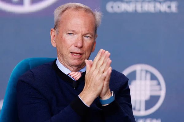 Ditch Tanks for Drones Says Ex-Google CEO Eric Schmidt