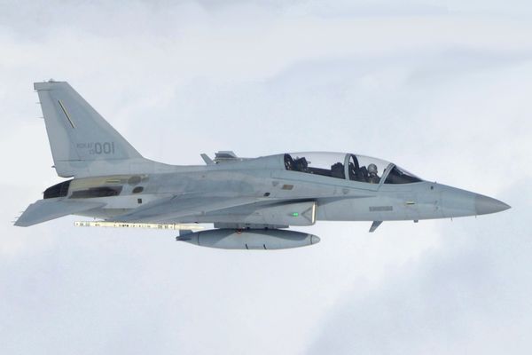 FA-50 Golden Eagle - The Cheapest Most Powerful Fighter in Existence