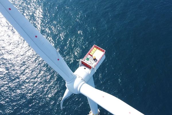 Danish Operator Ørsted uses Giant Drones to Service World’s Largest Offshore Wind Farms
