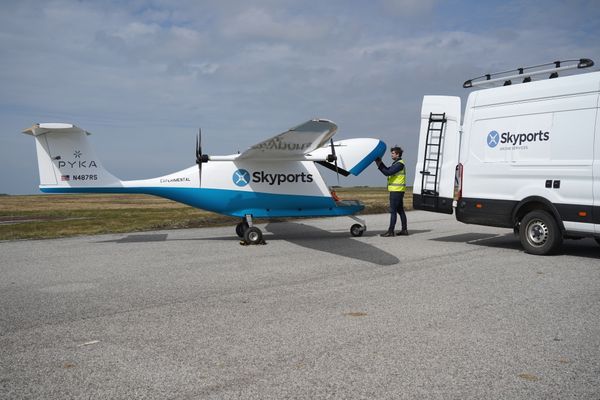Skyports Drone Services Demonstrates Heavy Lift for UK Royal Navy