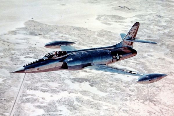 Lockheed XF-90 - the Nuclear-Proof Jet America Ditched