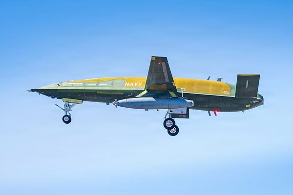 US Navy’s First Production Boeing MQ-25 Stingray Completes Maiden Flight