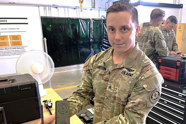 US Soldier in Germany Invents Wearable Drone Detector