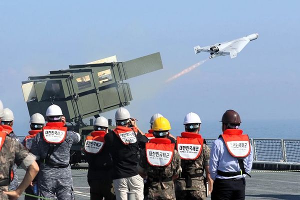 South Korean Kamikaze Drone Crashes in 4 Seconds During Maritime Tests