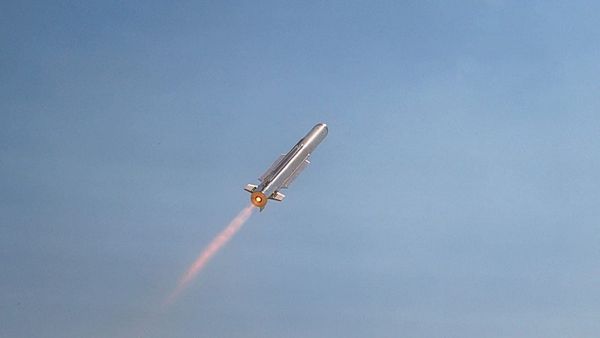 Raytheon Coyote Interceptor Upgrades with Rocket Motor