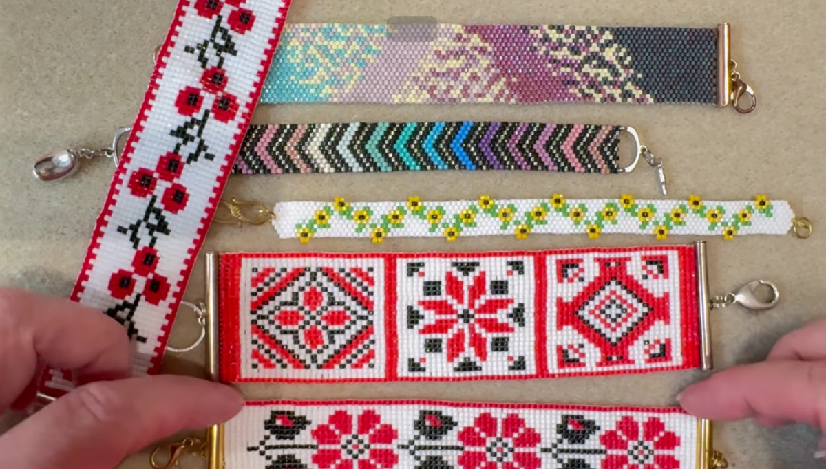 Possible bracelets' designs created in loom stitch and Peyote stitch techique