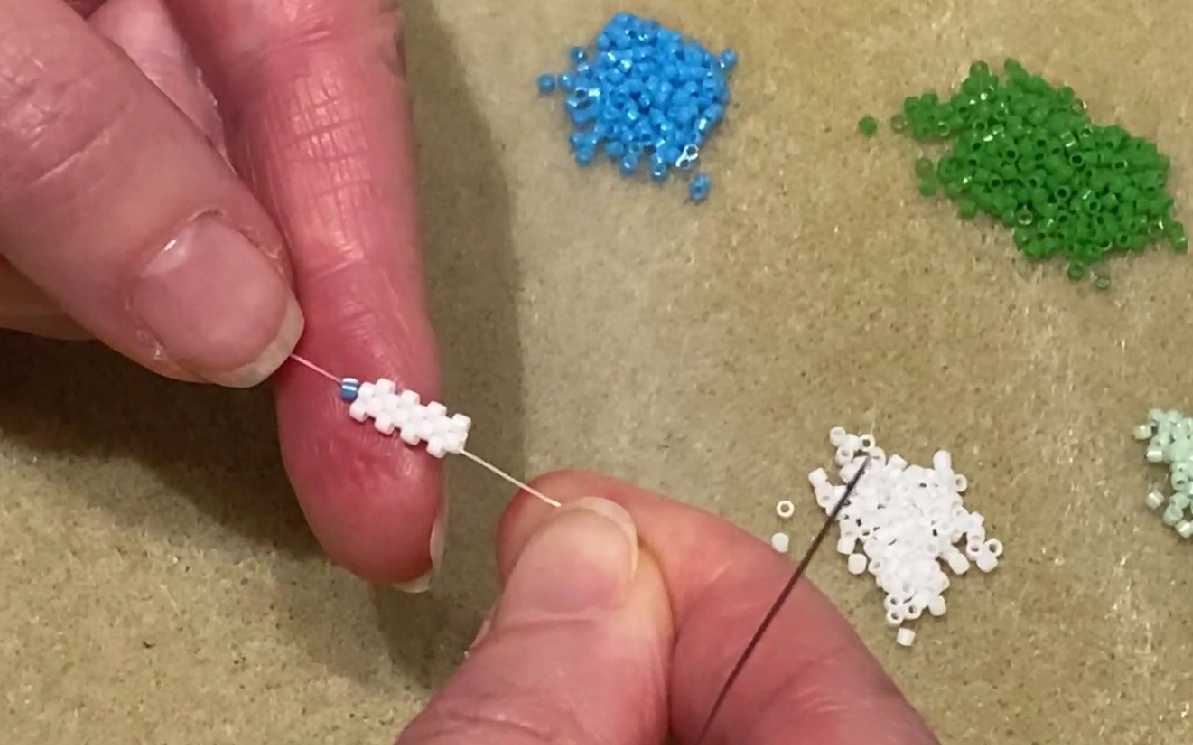 Now you can start shaping of your Peyote bracelet