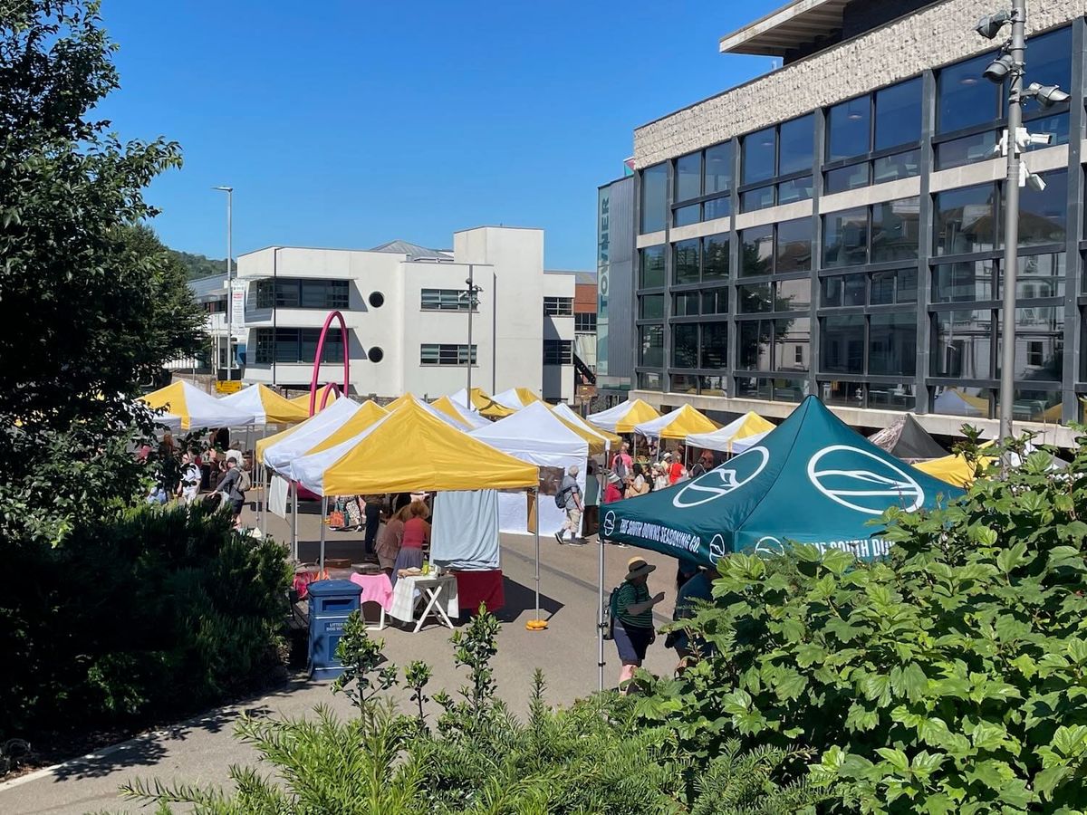 Farmers' market reaps rewards all round