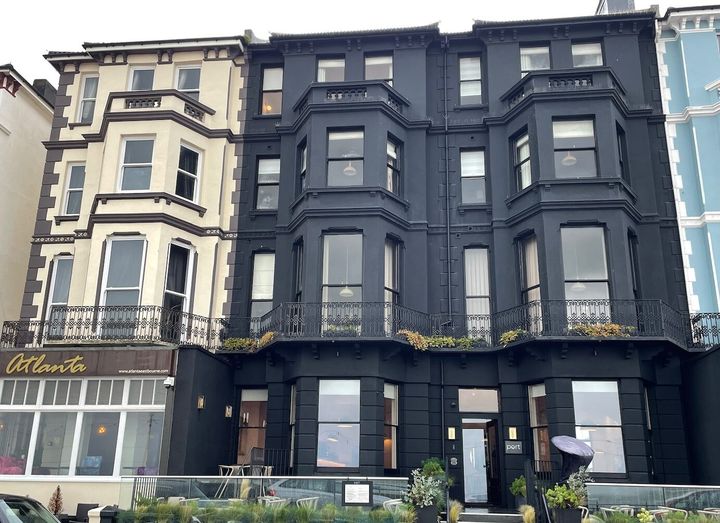 Port Hotel extension deal called off