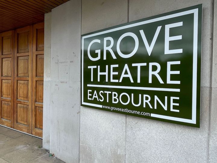 REVIEW: Talking Heads