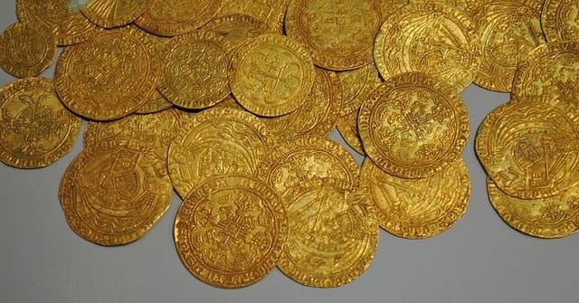 What Are Stablecoins and How to Safeguard Against Cryptocurrency Scams