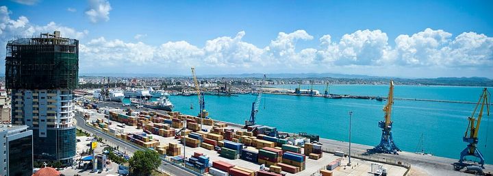 Projekti "Durrës Marina": IKMT konfirmon zhytjen strukturore të pallateve të para