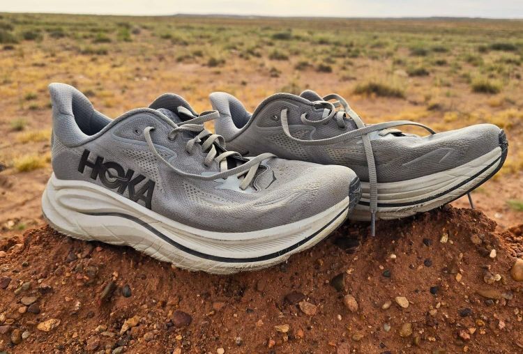 Hoka Clifton 10