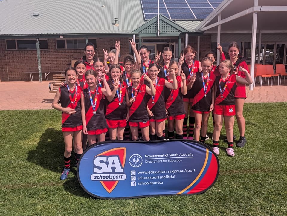 Riverland girls kicking goals at SAPSASA