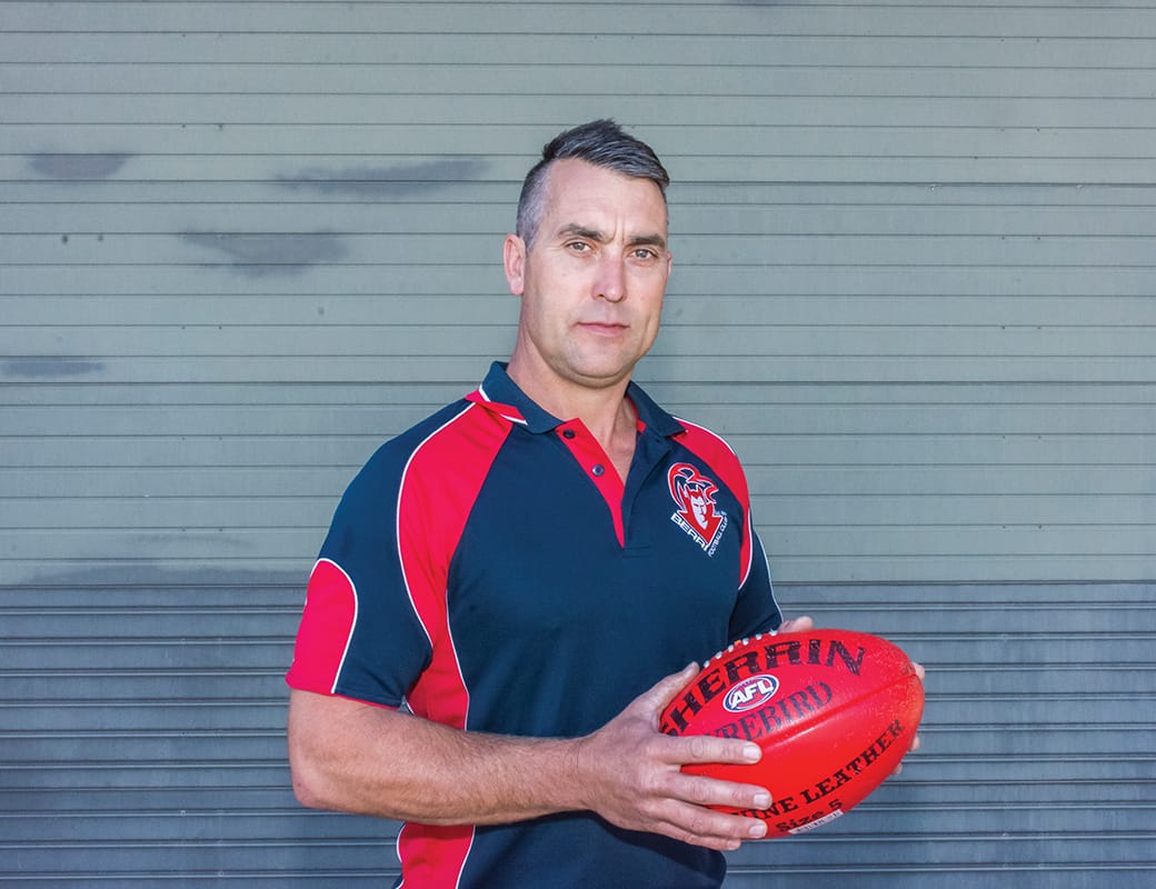 Demons coach steps down
