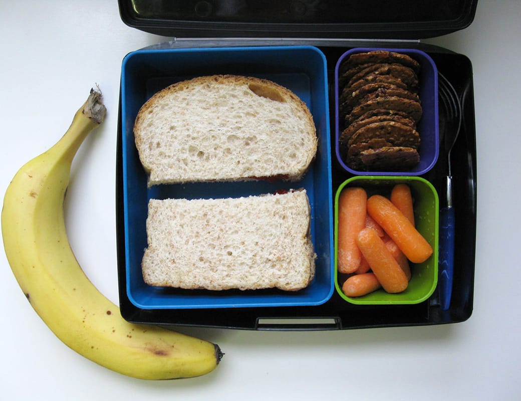 Fruit gets green light for school lunch boxes