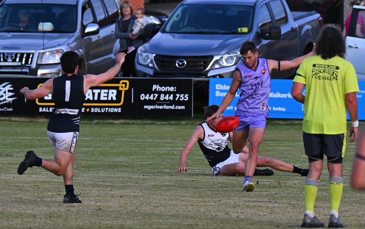 Bonney the hero as Roos overcome Panthers