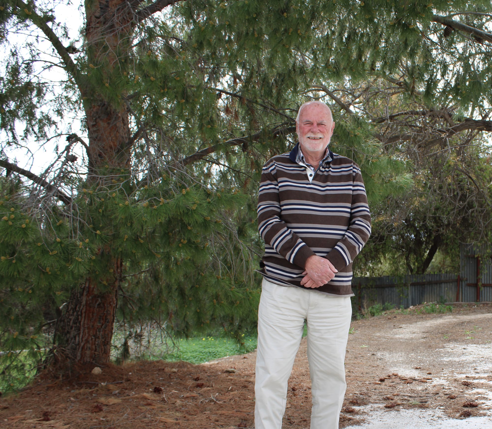 Deputy mayor challenged for top job