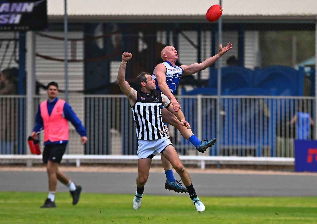 Rovers keep minor premiership door open