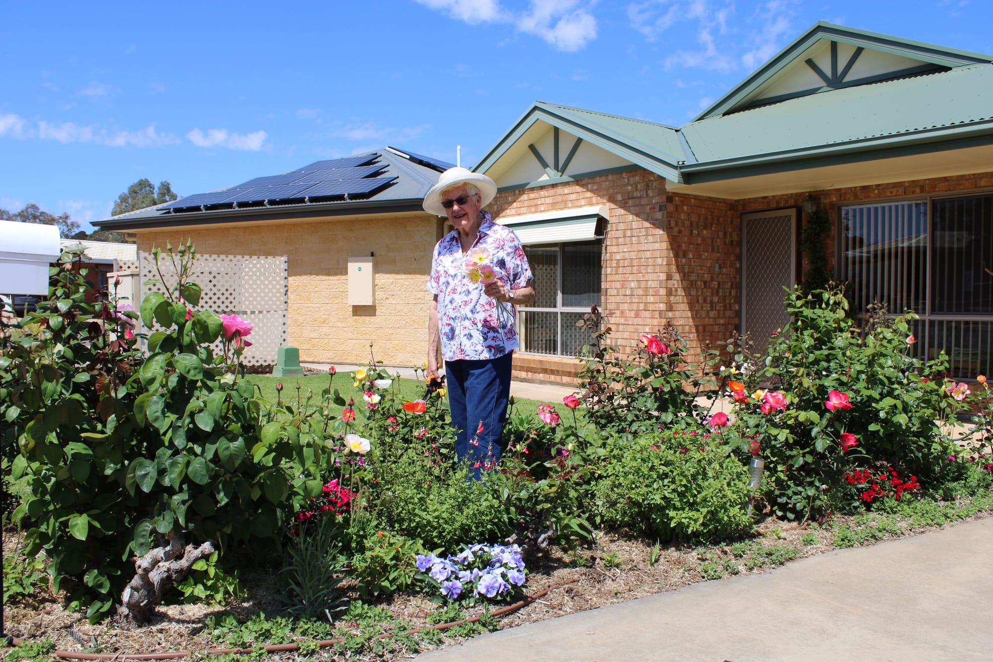 Waikerie flower show to bloom despite the cold spring