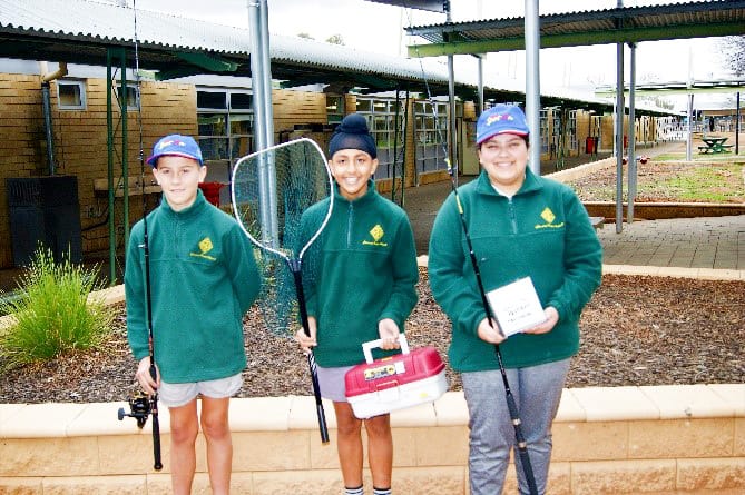 Glossop students find new passion for the river and bushland