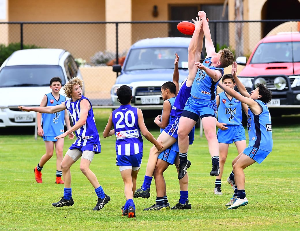 Green light for junior footy