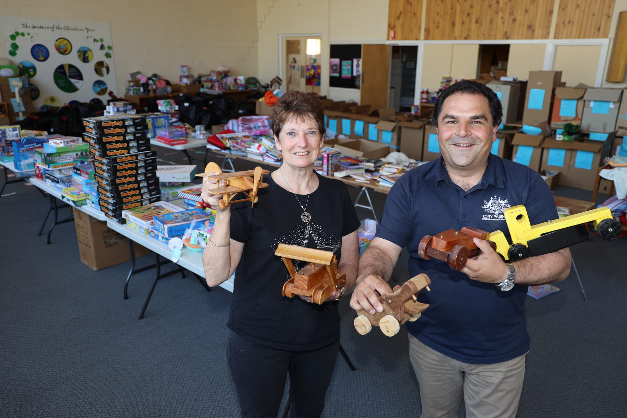 Pasin gives to Riverland Christmas Appeal