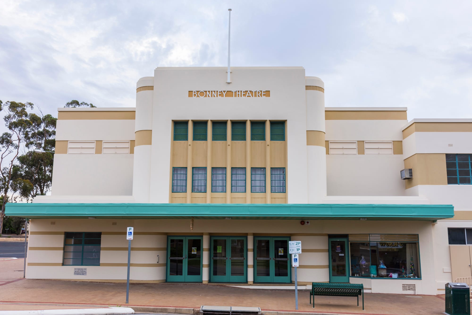 Info on 10 Berri Barmera buildings