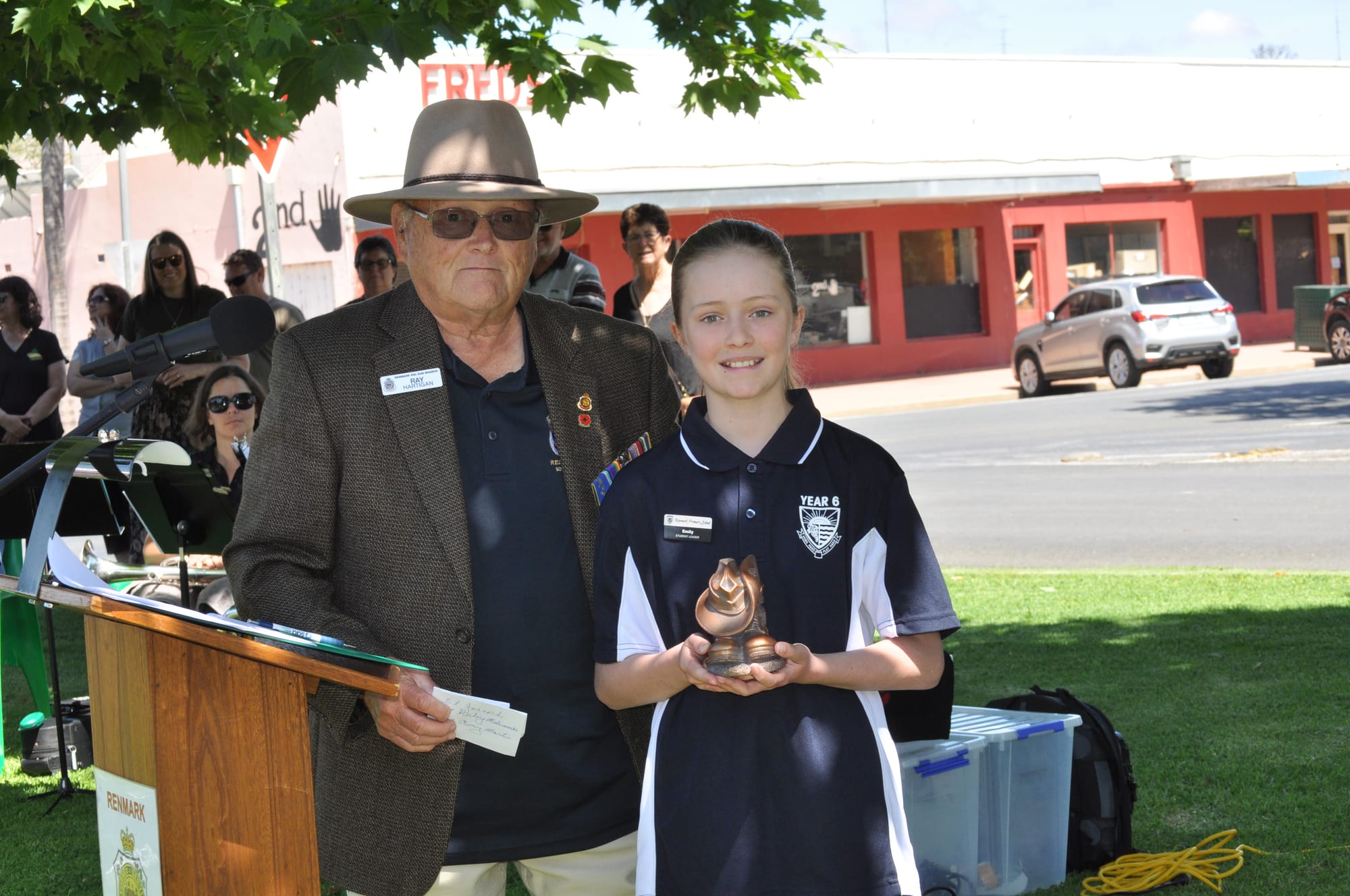 ‘Excellent’ attendance for Renmark ceremony