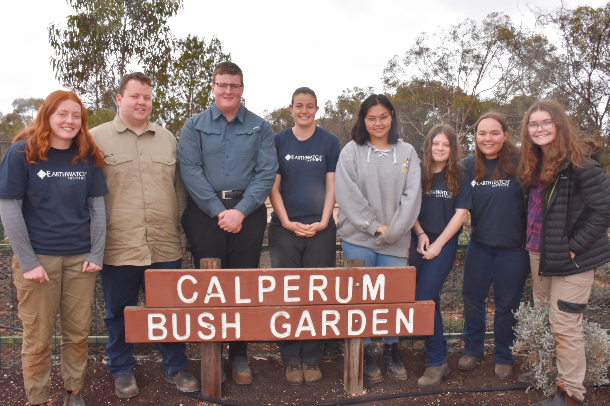 Future ecologists tour Calperum