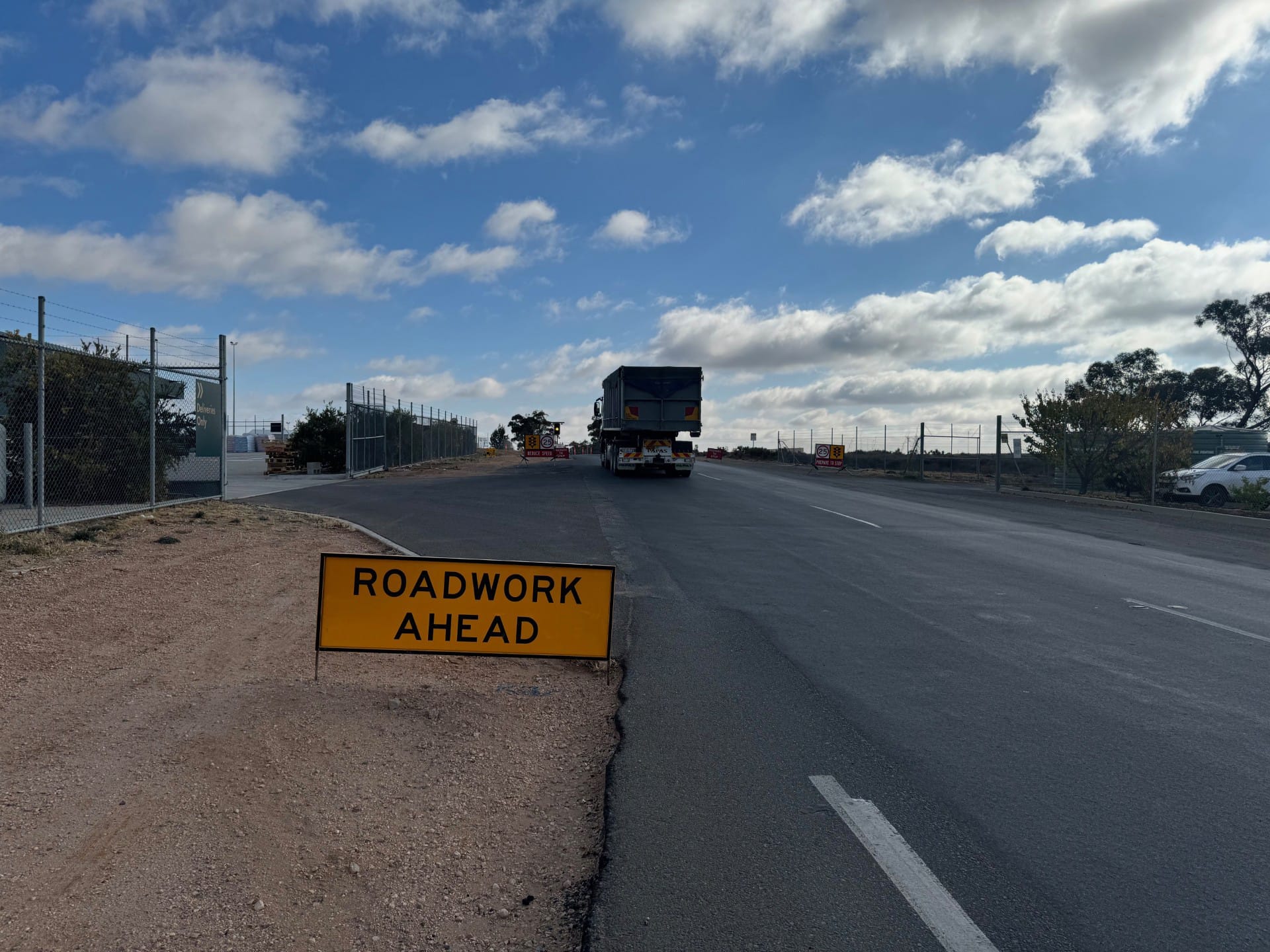 Concrete plan for bad Berri road