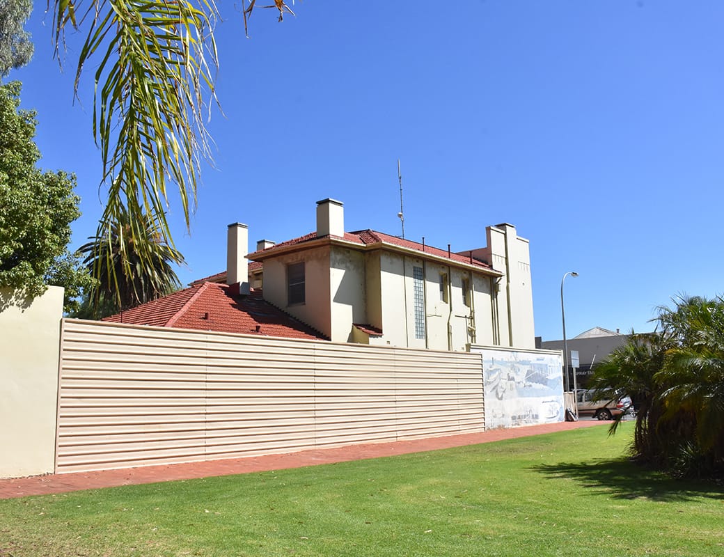 Public opinion wanted on bank building’s future