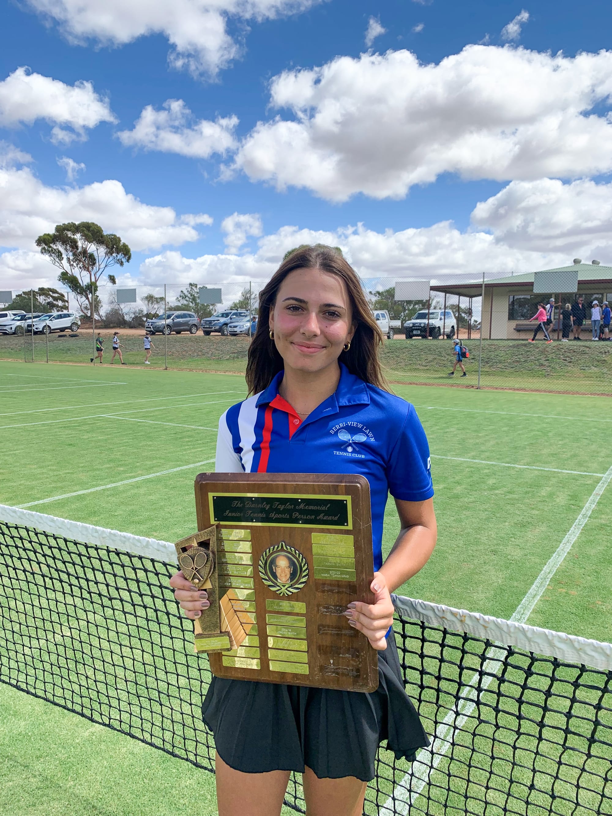 Darnley Taylor Award to Berri junior