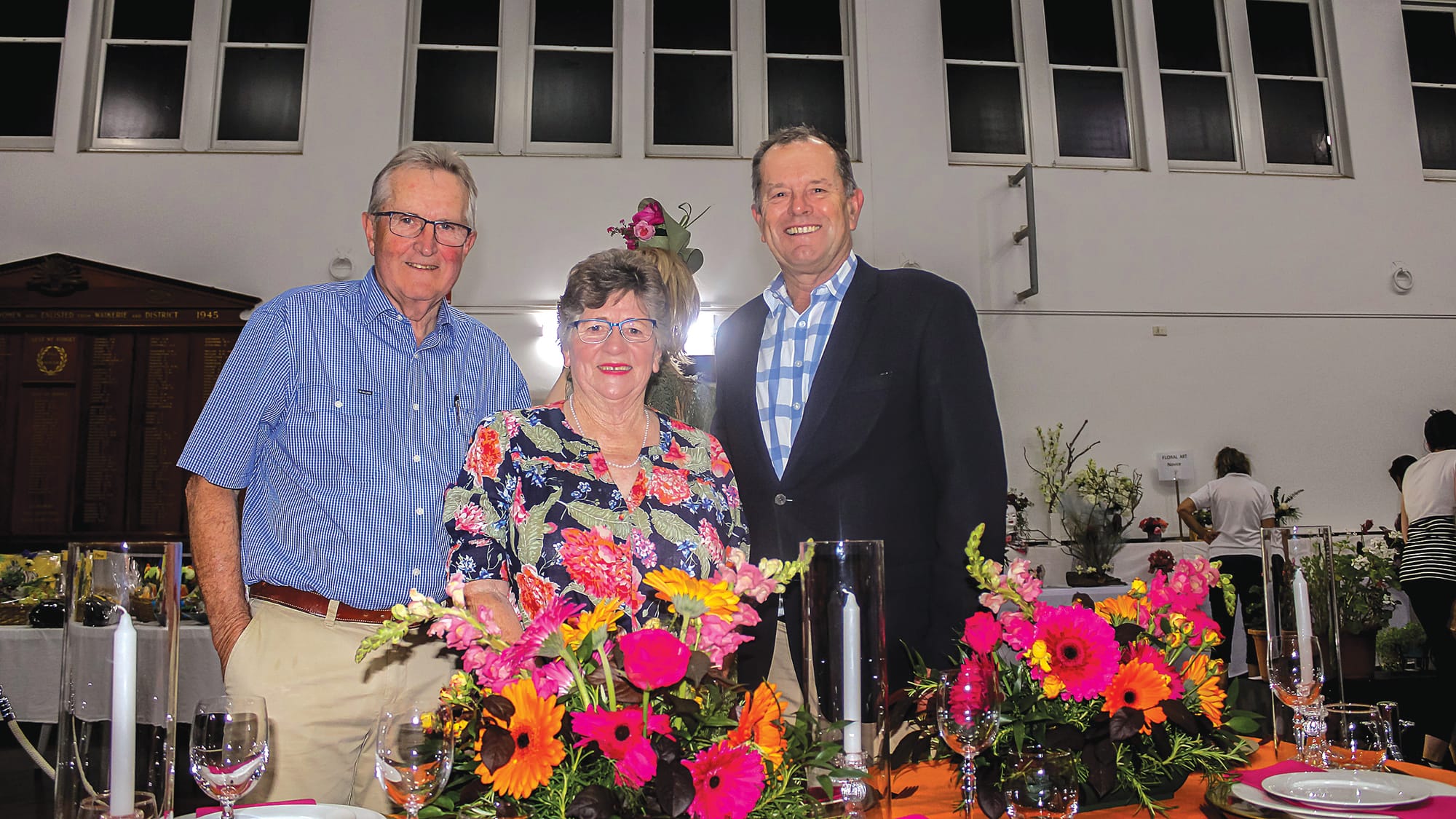 Flowers all the fashion at Waikerie show