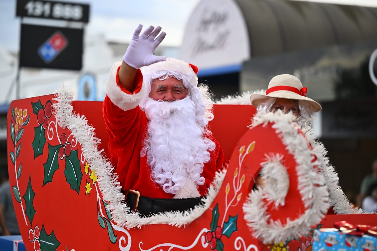 Xmas spirit in local streets