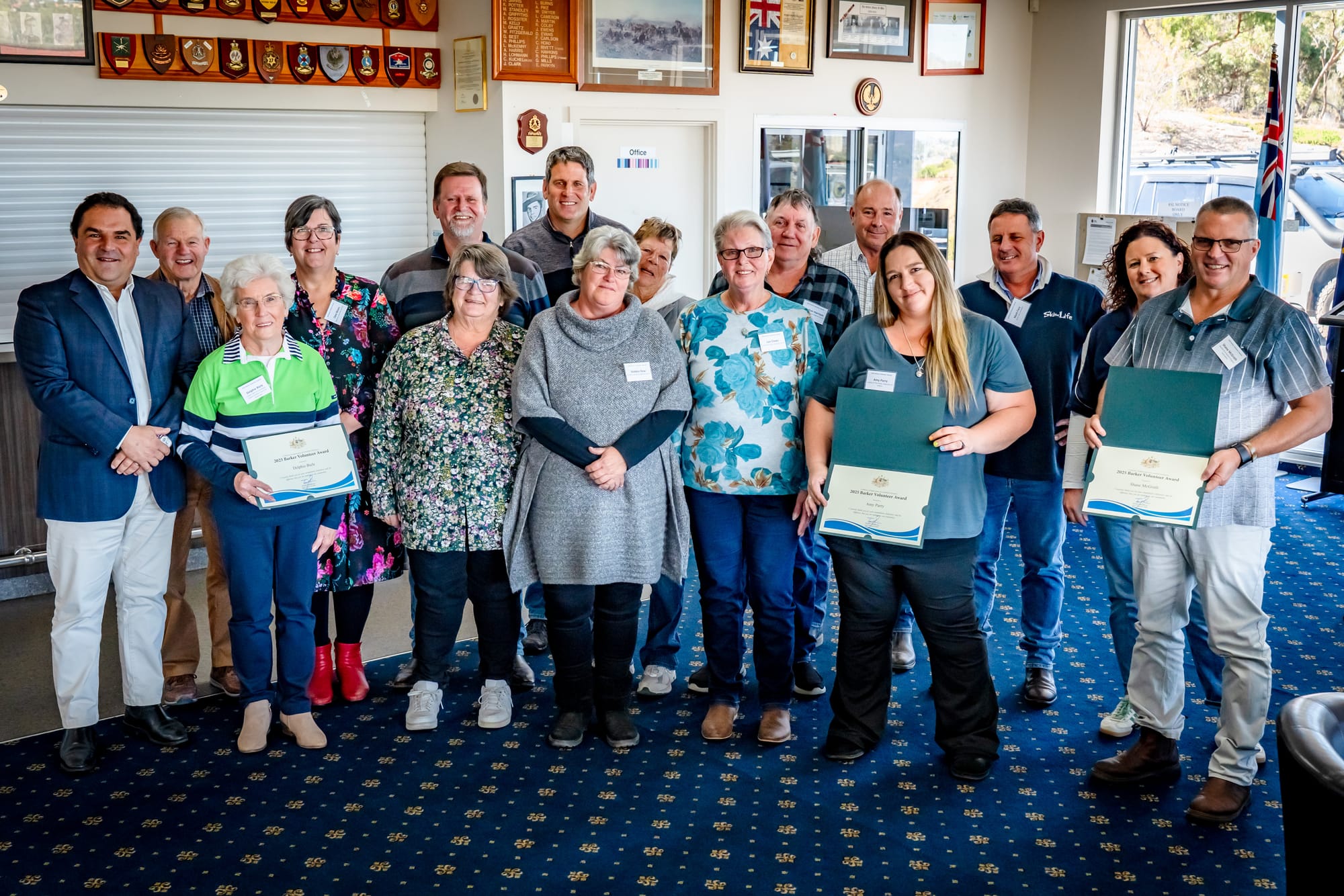 Pasin shows thanks for Barker’s volunteers